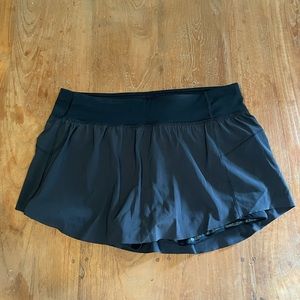 EUC black lululemon skort
